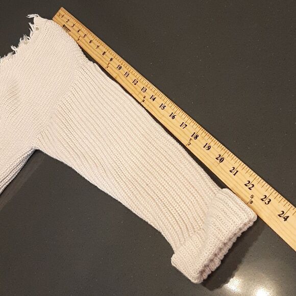 Jessica Simpson Distressed Cropped Sweater - Picture 9 of 10